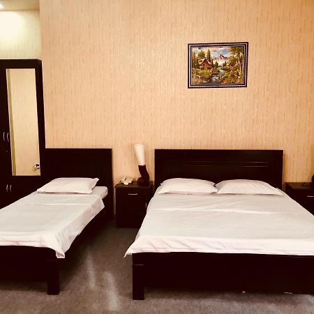 Hotel Nice 트빌리시 외부 사진