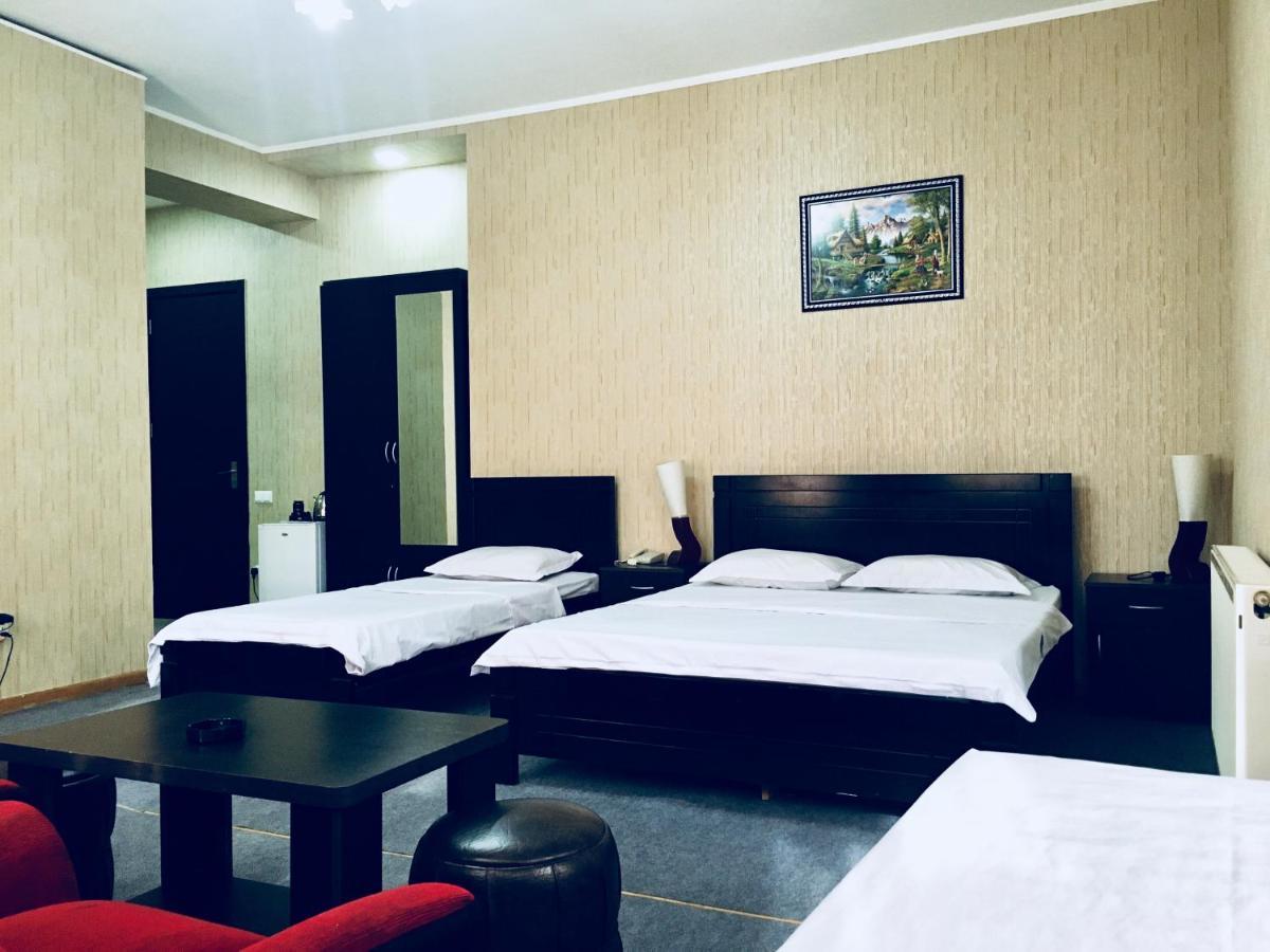 Hotel Nice 트빌리시 외부 사진